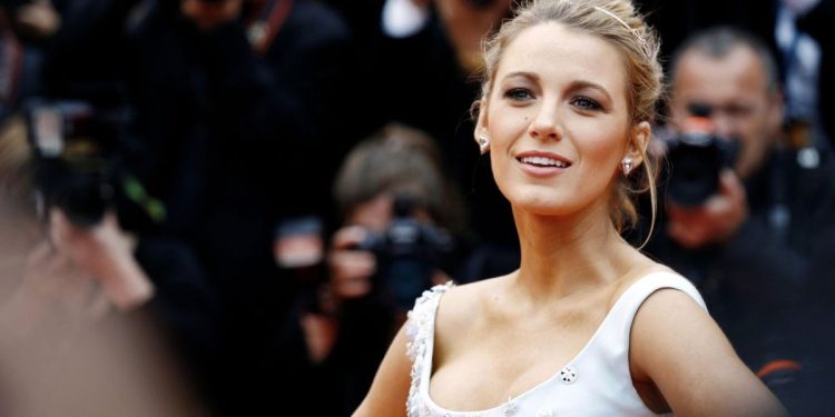 blake-lively's-handmade-halloween-decor-is-the-perfect-inspiration-for-our-spooky-get-togethers