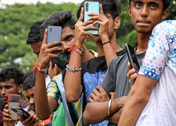 google-fined-$161.9-million-in-india-over-'anti-competitive'-android-policies-–-yahoo