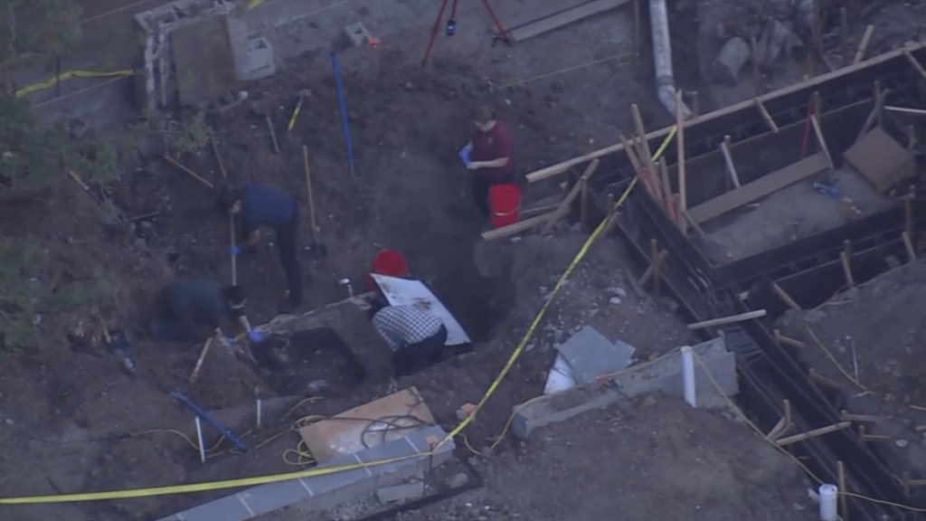 landscapers-discover-car-buried-in-atherton-backyard:-police-–-nbc-bay-area