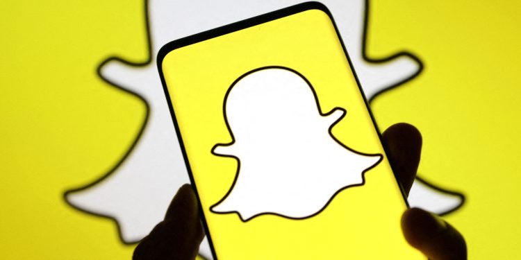 how-to-change-the-duration-of-a-snapchat-story-|-the-us-sun