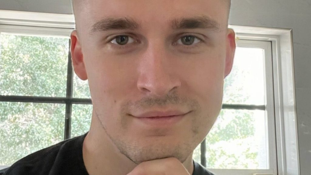 ludwig-explains-the-biggest-differences-streaming-on-youtube-vs.-twitch-–-svg