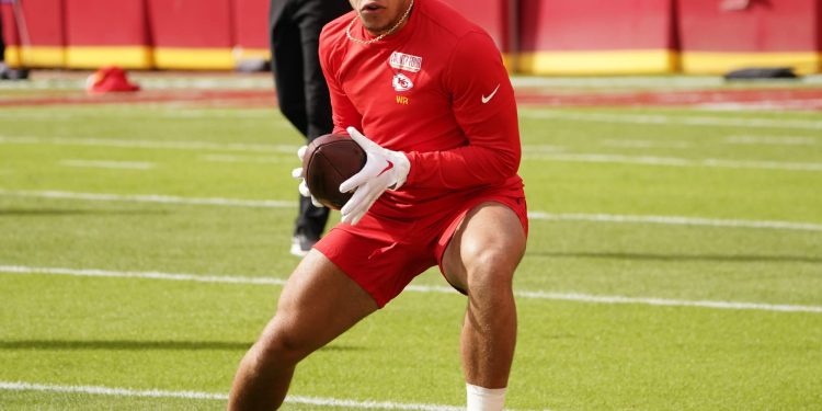 the-only-response-to-another-skyy-moore-fumble-is-bad-twitter-puns-–-arrowhead-addict