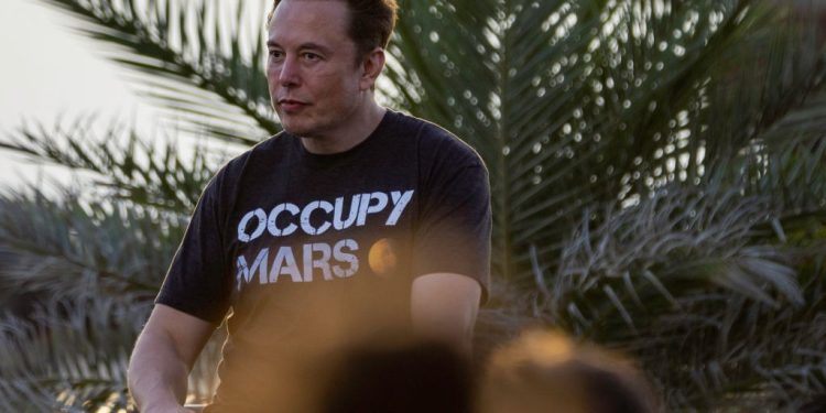 exclusive:-twitter-employees-protest-elon-musk's-plan-to-fire-75%-of-workforce-–-time