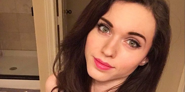 asmr-queen-amouranth-makes-a-banger-comeback-amidst-marital-mishap
