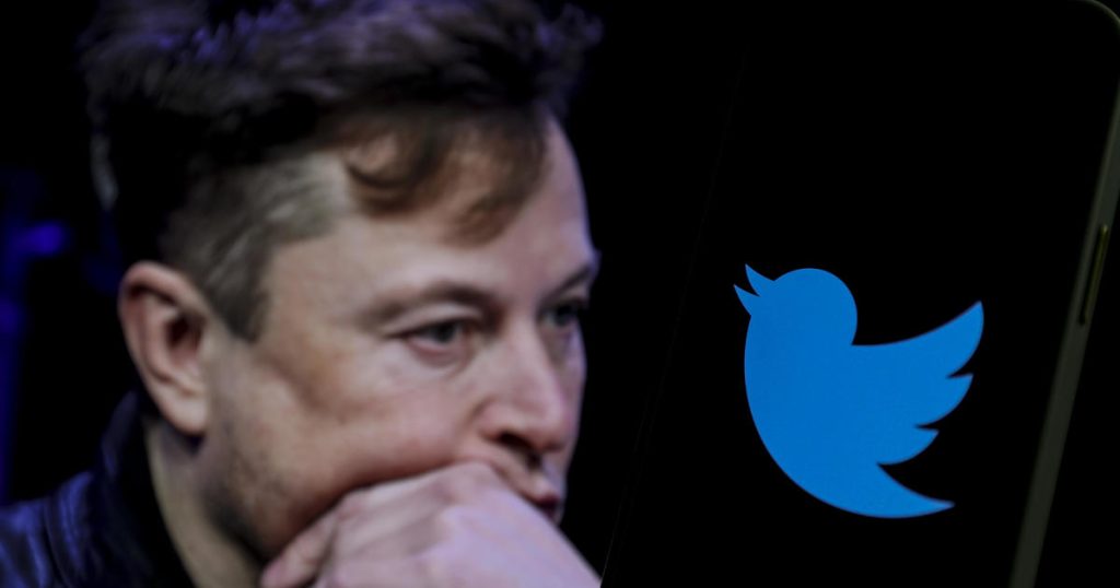 elon-musk-lugs-sink-into-twitter-hq-as-$44-billion-deal-deadline-looms-–-cbs-news