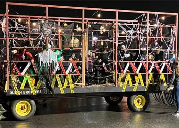 vibe-captures-best-of-show-at-gettysburg-halloween-parade