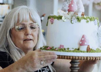 'scary':-christian-baker-in-gay-wedding-case-faced-hate-mail,-death-threats,-chaos-on-path-…