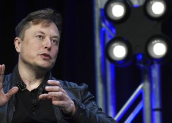 elon-musk-tweets-a-conspiracy-theory-about-attack-on-paul-pelosi-|-cnn-business