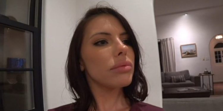 adriana-chechik-was-pregnant-when-she-broke-her-back-in-horrific-twitchcon-accident