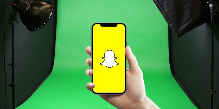 how-to-activate-snapchat's-green-screen-tool-(no-lens-required)