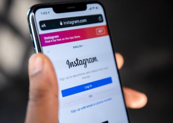 instagram-users-locked-out,-police-say-attacker-wanted-to-hold-nancy-pelosi-hostage,-and-…