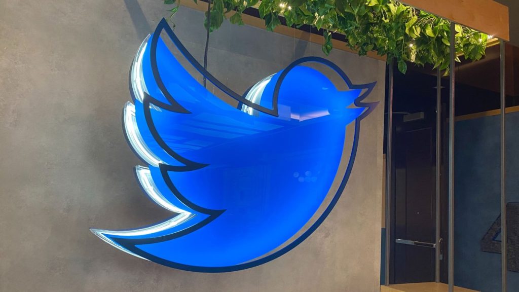 twitter-blue's-troubles:-twitter's-app-has-only-generated-$6.4m-in-consumer-spending-to-date