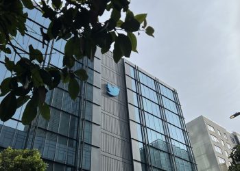 elon-musk's-twitter-layoffs-leave-whole-teams-gutted-–-the-verge