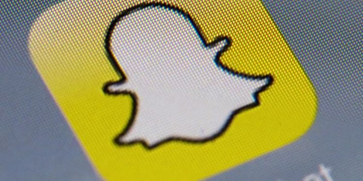 snapchat-scheme-utilizes-nude-photo-exchange-to-take-victims'-money,-memorial-villages-pd-says