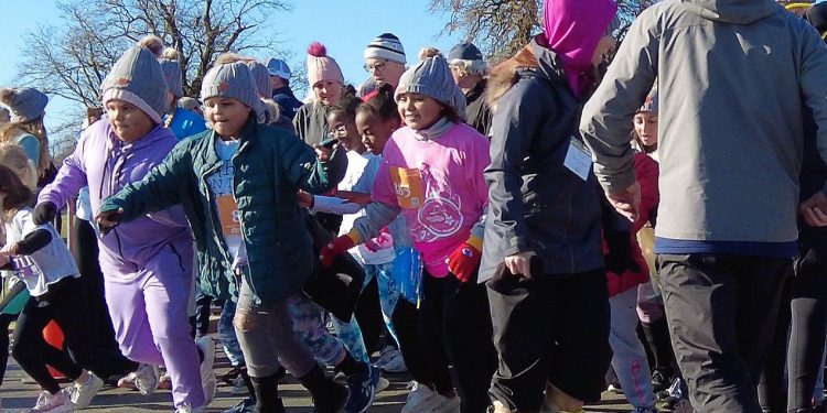 watch:-a-shining-girls-on-the-run-5k-day-–-local-investment-commission