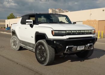 video:-gmc-hummer-ev-driven-into-a-ditch-by-youtube-star-–-caradvice