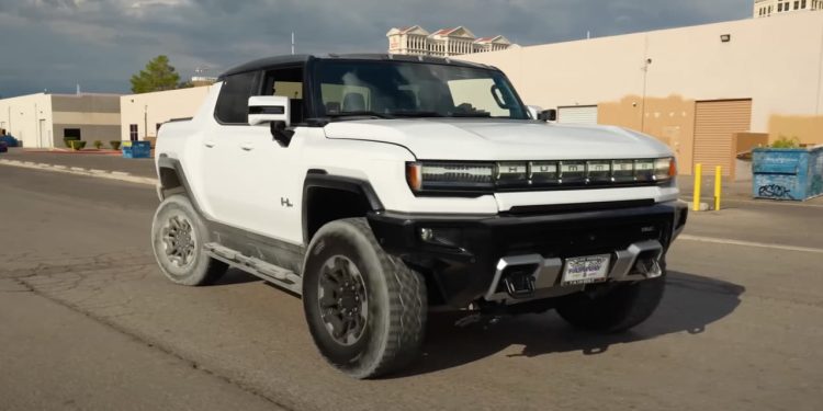 video:-gmc-hummer-ev-driven-into-a-ditch-by-youtube-star-–-caradvice
