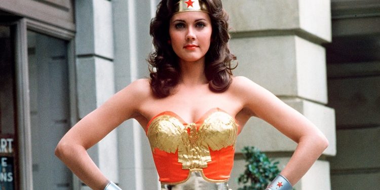 lynda-carter-joins-tumblr-and-instantly-threatens-ryan-reynolds-–-we-got-this-covered
