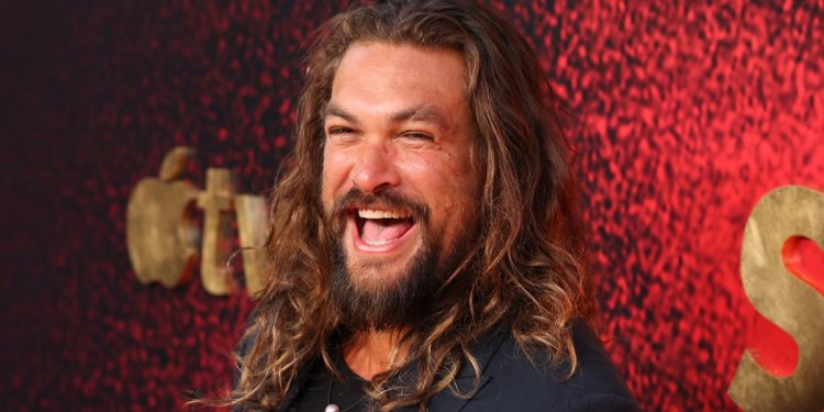 jason-momoa-posted-his-(pet)-hog-on-instagram-–-vulture