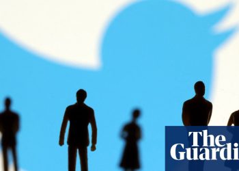 the-46-year-old-social-media-virgin:-how-people-ditch-twitter,-facebook-and-instagram-and-survive