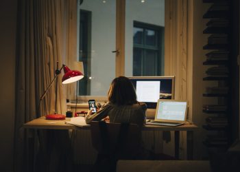 the-3-biggest-mistakes-job-seekers-make-after-a-layoff-–-cnbc