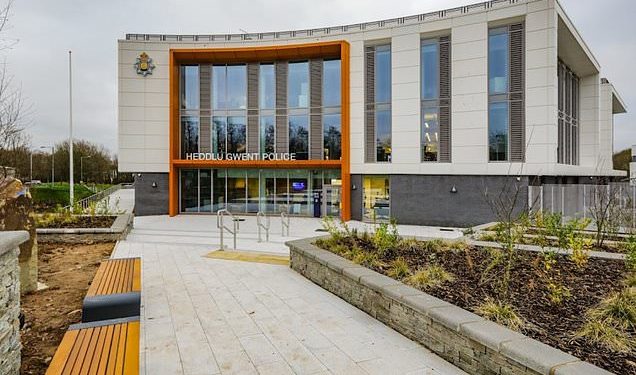 whatsapp-messages-on-dead-cops-expose-racism-and-misogyny-in-gwent-police