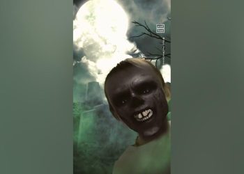 little-girl-has-hilarious-reaction-to-zombie-snapchat-filter-‍️-–-youtube
