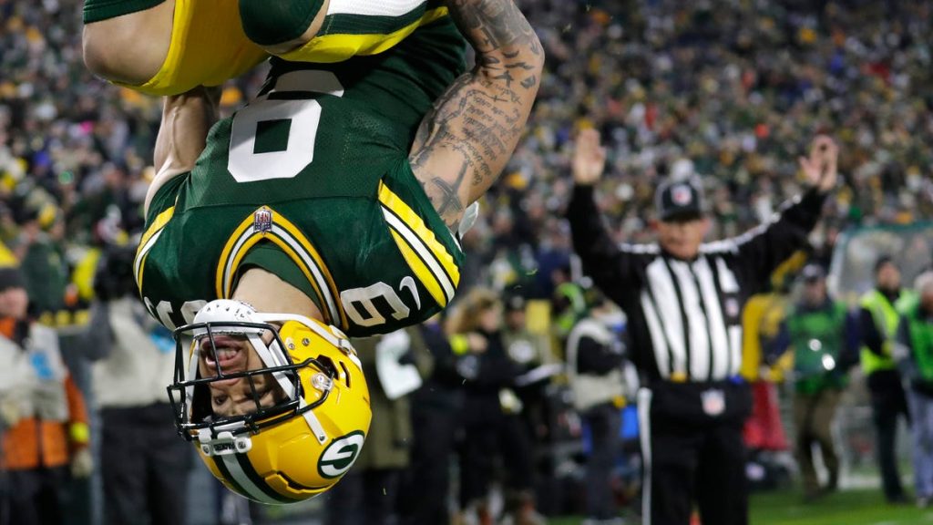 twitter-reacts-to-packers-win,-mike-mccarthy,-christian-watson's-tds