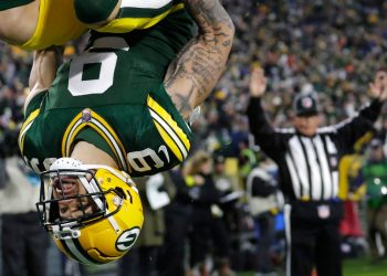 twitter-reacts-to-packers-win,-mike-mccarthy,-christian-watson's-tds