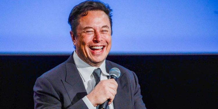 thousands-of-people-are-tweeting-the-exact-same-joke-about-elon's-twitter-fiasco
