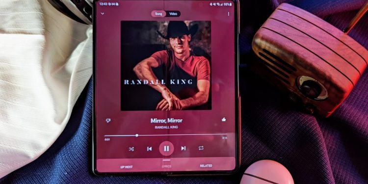 youtube-music-rolls-out-now-playing-redesign,-tucks-away-the-dislike-button