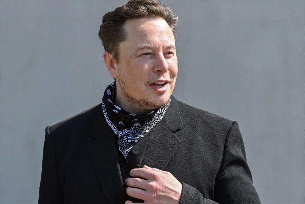 “everyone-got-away-with-it-except-the.”-–-twitch-streamer-counters-elon-musk's-tweet-…