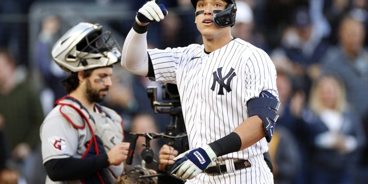 aaron-judge-instagram-post-and-reported-offer-sends-yankees-fans-into-a-frenzy-–-fansided