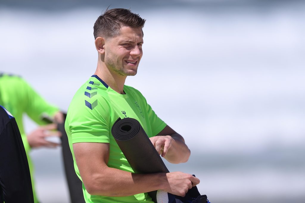 tarkowski-on-importance-of-tour-down-under-–-everton-football-club