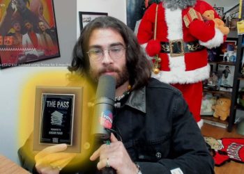 twitch-star-gets-'cracker-pass'-from-wheat-thins-after-getting-banned-for-saying-it