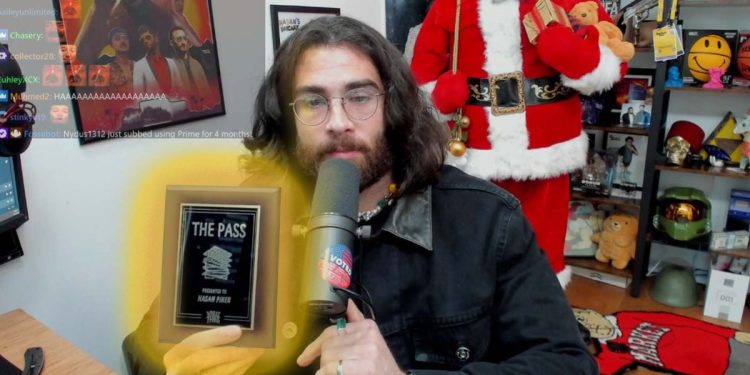 twitch-star-gets-'cracker-pass'-from-wheat-thins-after-getting-banned-for-saying-it