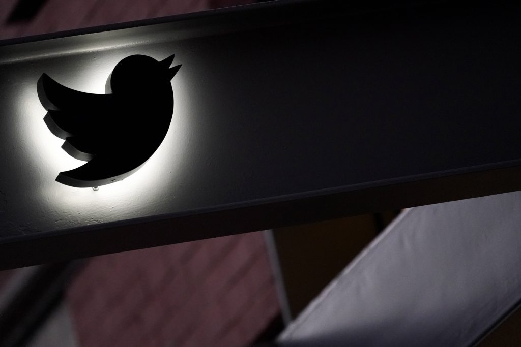 if-twitter-dies,-democracy-won't-go-with-it-–-politico
