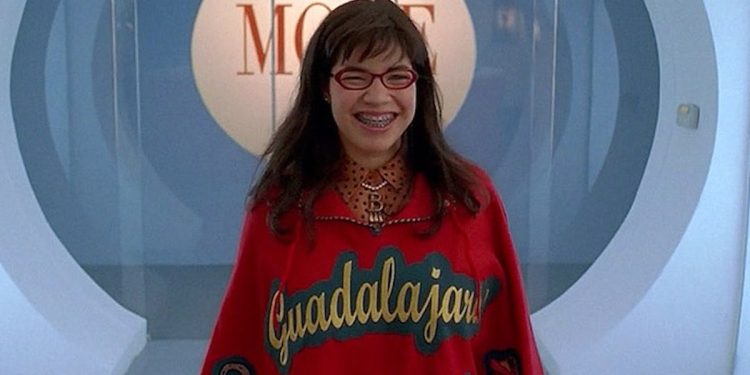 america-ferrera-shared-'ugly-betty'-cast-reunion-pic-on-instagram-–-bustle