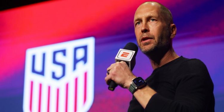 usmnt-coach-berhalter-claims-england-boss-southgate-has-ignored-whatsapp-…-–-sporting-news