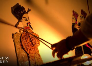 how-one-of-the-oldest-forms-of-theater-survived-2000-years-|-business-insider