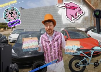 commentary:-youtube-star-mrbeast-is-writing-a-new-consumer-playbook-–-cna