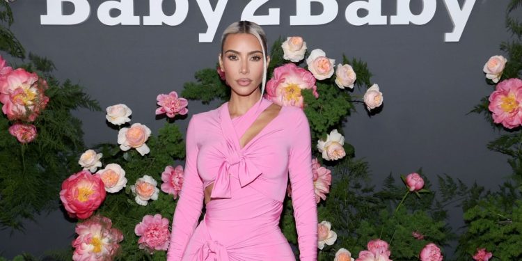 how-many-instagram-followers-did-kim-kardashian-lose-amid-balenciaga-ad-controversy?