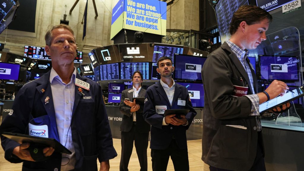 stock-futures-are-flat-after-major-averages-slide-on-covid-unrest-in-china-–-cnbc