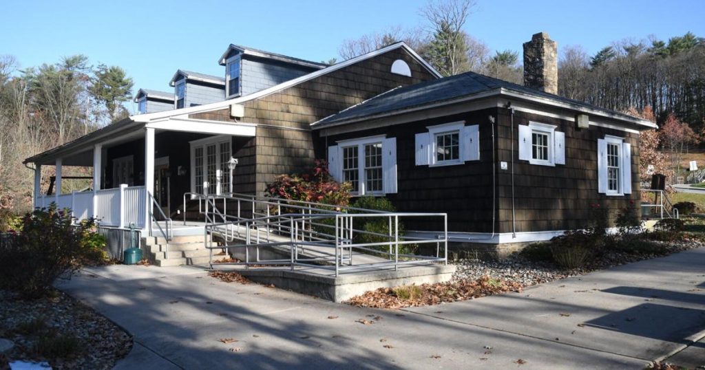 christmas-at-the-clubhouse-concert-to-return-to-sweet-arrow-lake-county-park-|-news