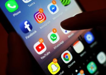 six-ministers-used-whatsapp-for-scottish-government-business-last-year,-but-no-sign-of-messages