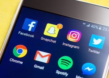 nimitz-eighth-grader-arrested-after-a-series-of-snapchat-messages-–-cbs7