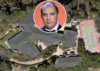 whatsapp's-jan-koum-set-to-spend-$77-million-on-house-next-door-–-dirt
