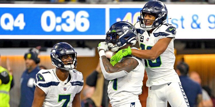 'top-5-qb-in-the-nfl'-–-twitter-reacts-to-geno-smith-and-the-seahawks'-dramatic-win-over-rams