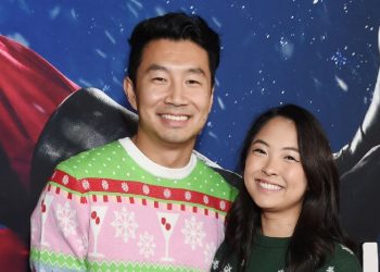 simu-liu-goes-instagram-official-with-allison-hsu-|-entertainment-tonight