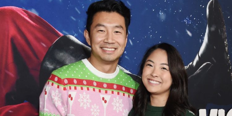 simu-liu-goes-instagram-official-with-allison-hsu-|-entertainment-tonight